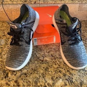 Nike Free Run Flyknit Mens Size 11